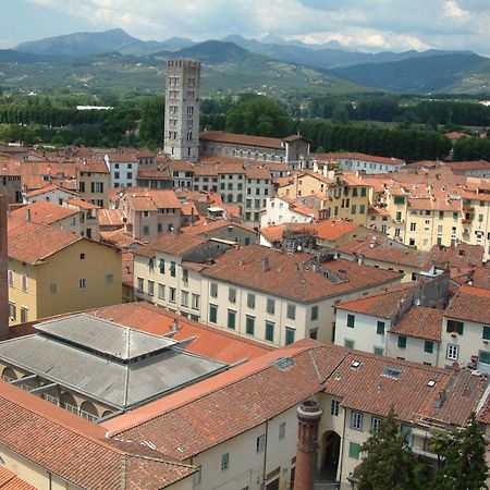 Apartment Anfiteatro Lucca Exterior photo