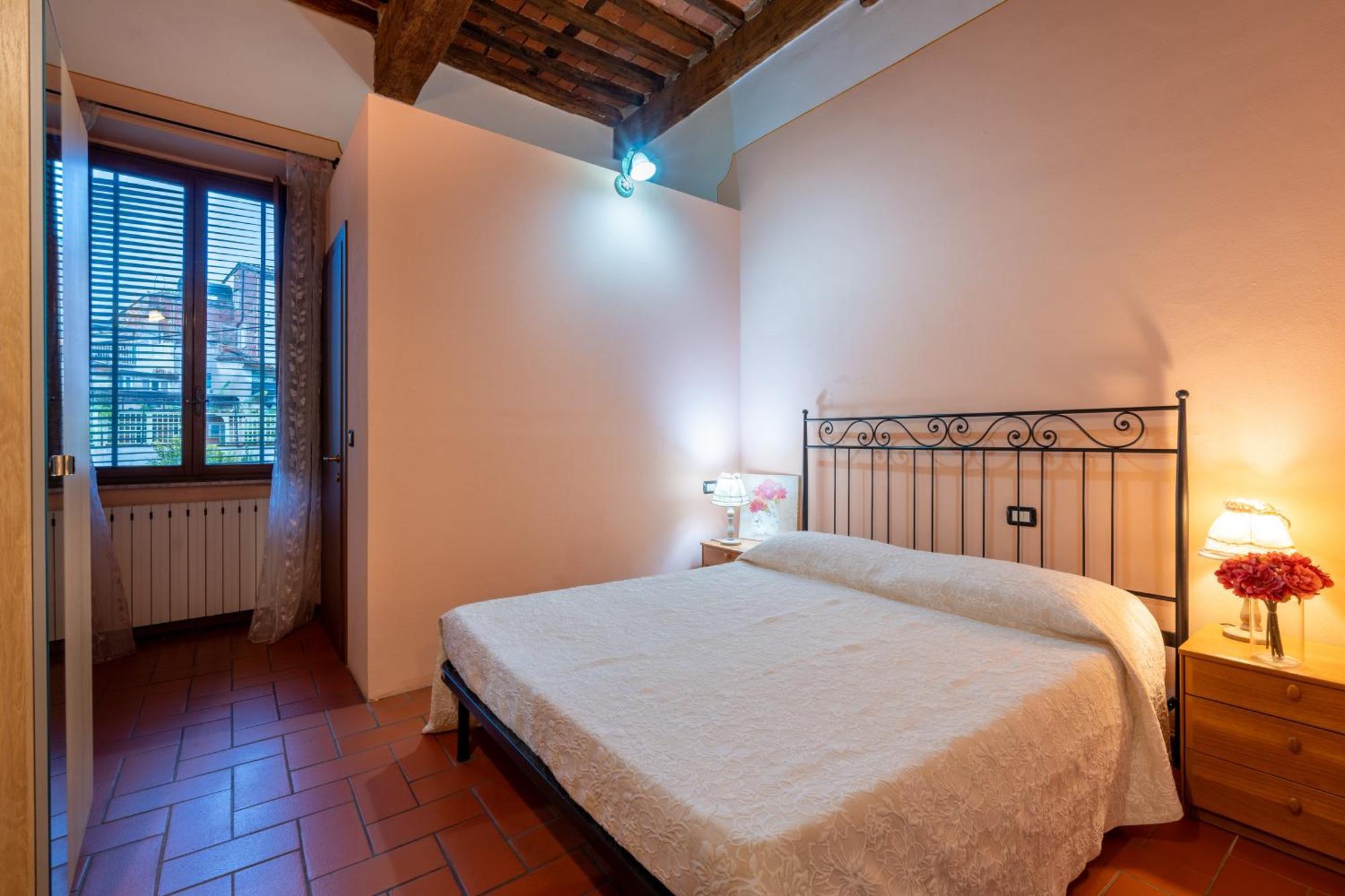 Apartment Anfiteatro Lucca Exterior photo